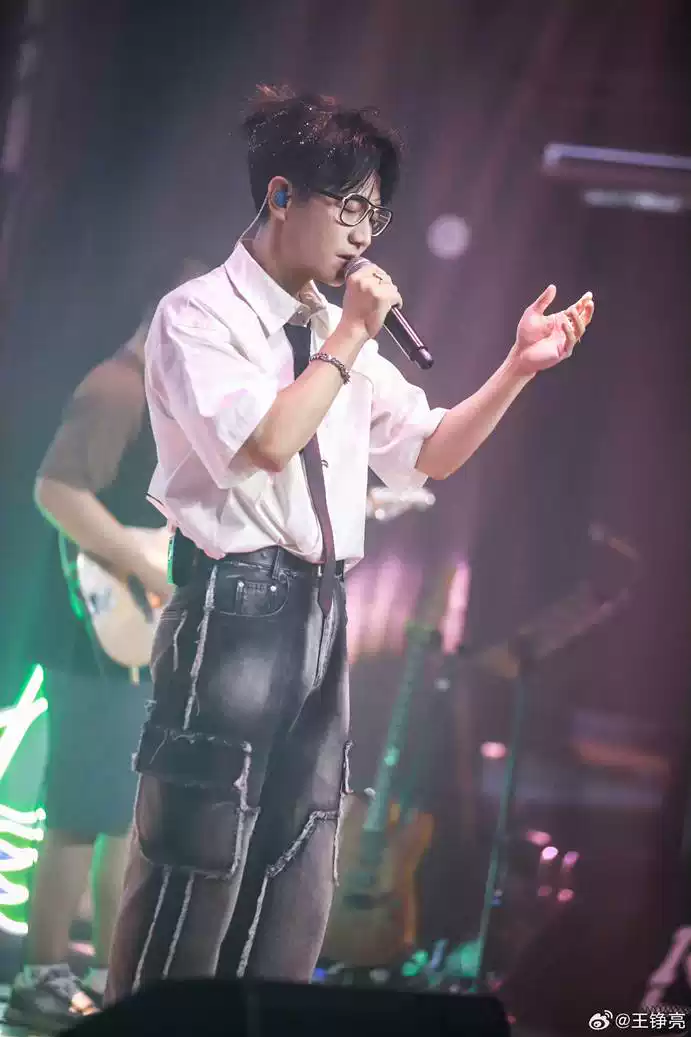 2025王铮亮广州演唱会1月18日时间安排+地点+购票方式