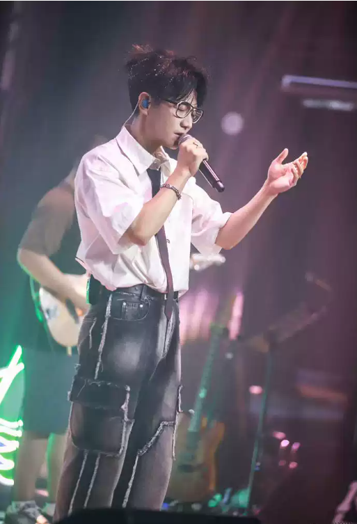 2025王铮亮广州演唱会定档1月18日！（附地点、订票链接）