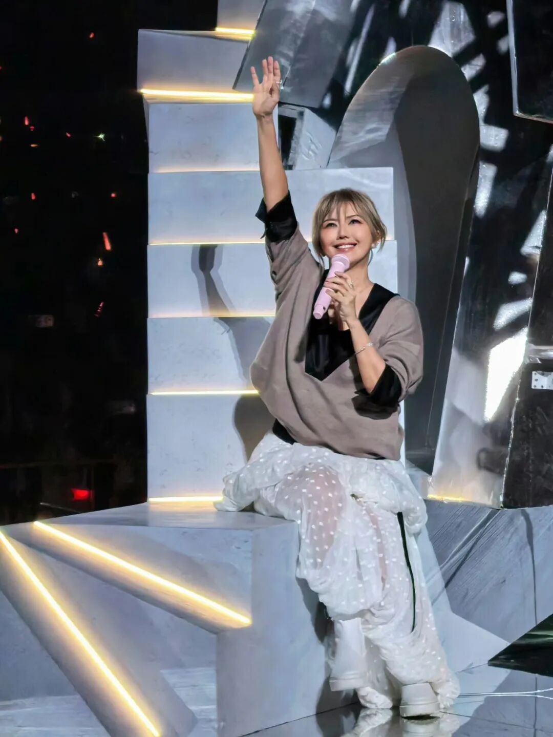 重磅官宣！2026年4月13日，孙燕姿《就在日落以后》巡演新增6城！吉隆坡、台北、天津、杭州、长沙、广州！