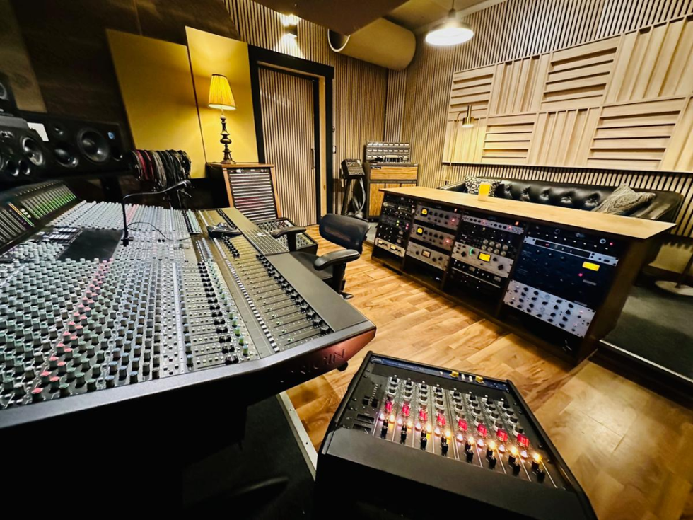 SSL ORIGIN 接棒 Kingsize Soundlabs A 录音室经典老台，开启新纪元